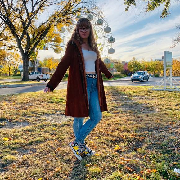 Meet your Posher, Domini - Picture 1 of 1